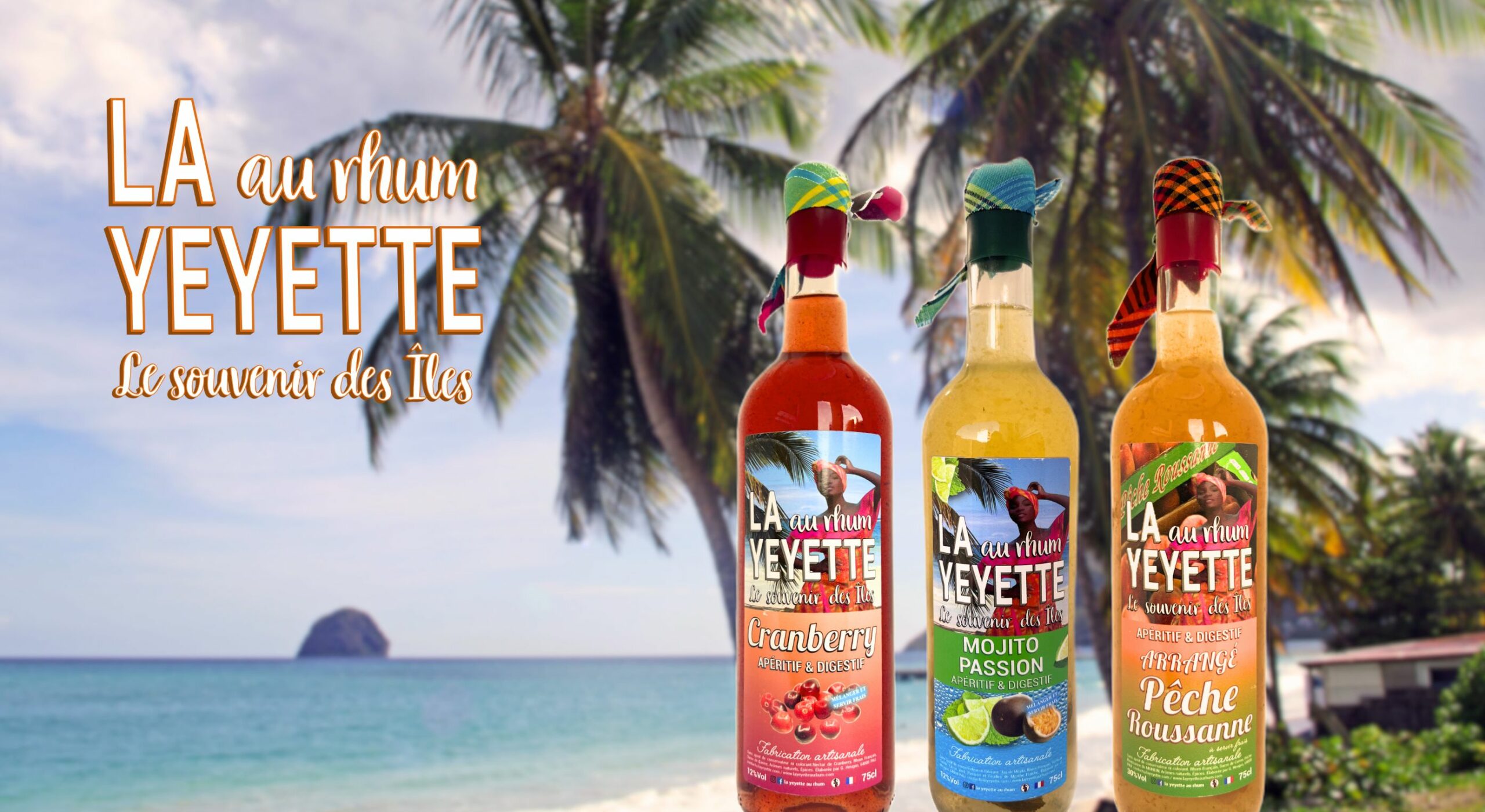 Une plage de Martinique avec 3 bouteilles de la yeyette au rhum